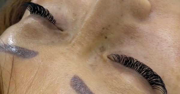 lashes in KohSamui